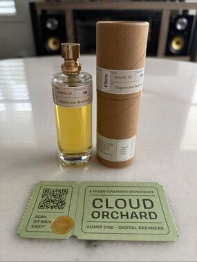 Autumn 25 Organic Eau de Parfum — Gold Accent Bottle